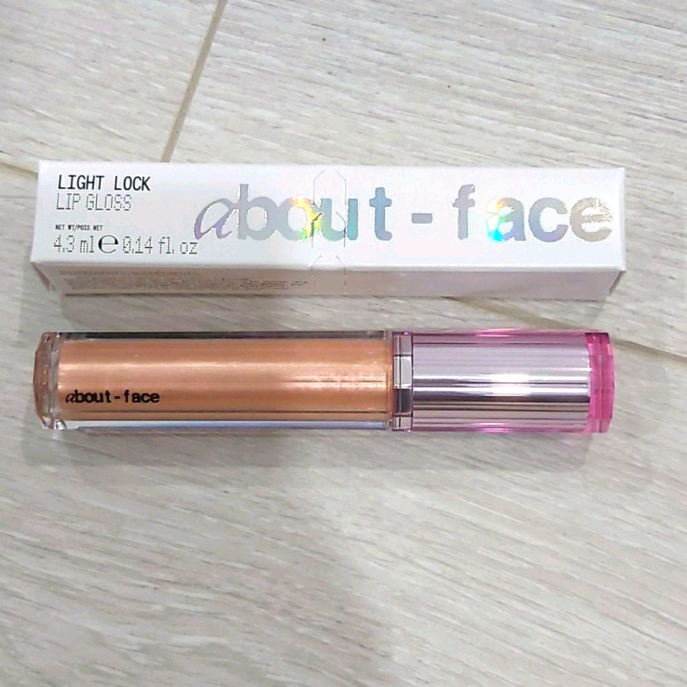 Brand New about-face Halsey Light Lock Lipgloss